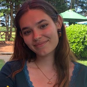 Meet your Posher, Carlotta